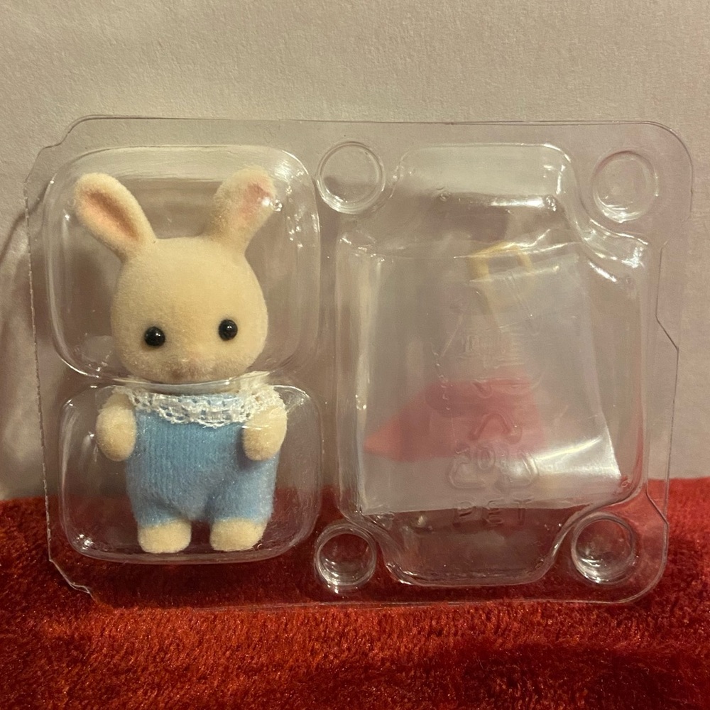 Calico Critters Outdoor Series Blind Bag - Rabbit with Flag